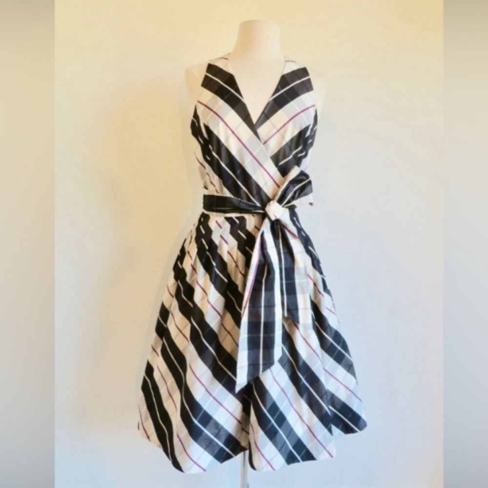 Ralph Lauren Black Cream Red Christmas Holiday Plaid Sleeveless dress size 6 NWT